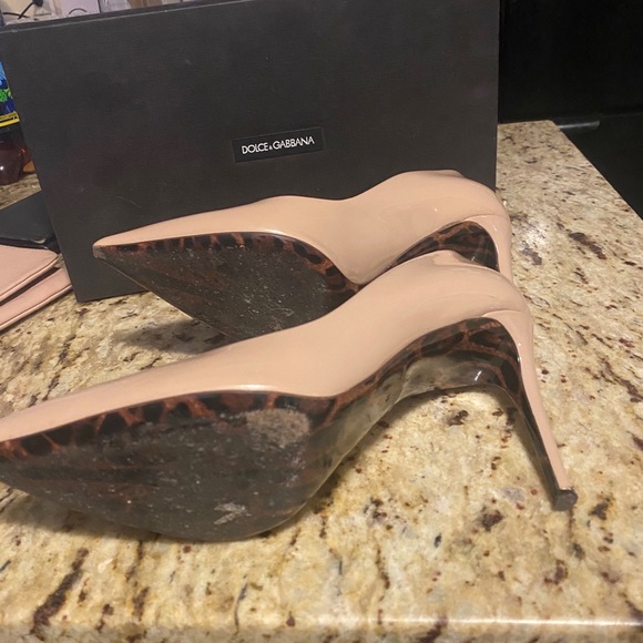 AUTHENTIC. Dolce and Gabbana heels. - Picture 2 of 2